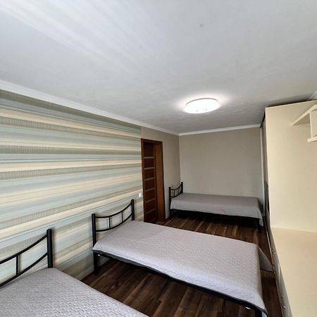Hotel Seven Wysznewe Zewnętrze zdjęcie