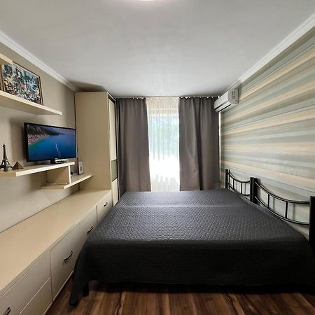 Hotel Seven Wysznewe Zewnętrze zdjęcie