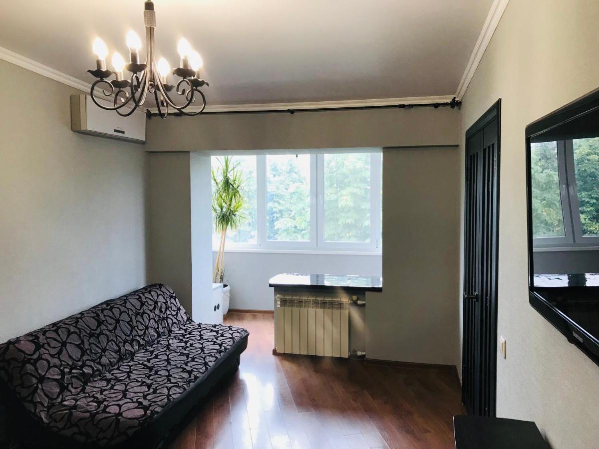 Hotel Seven Wysznewe Zewnętrze zdjęcie