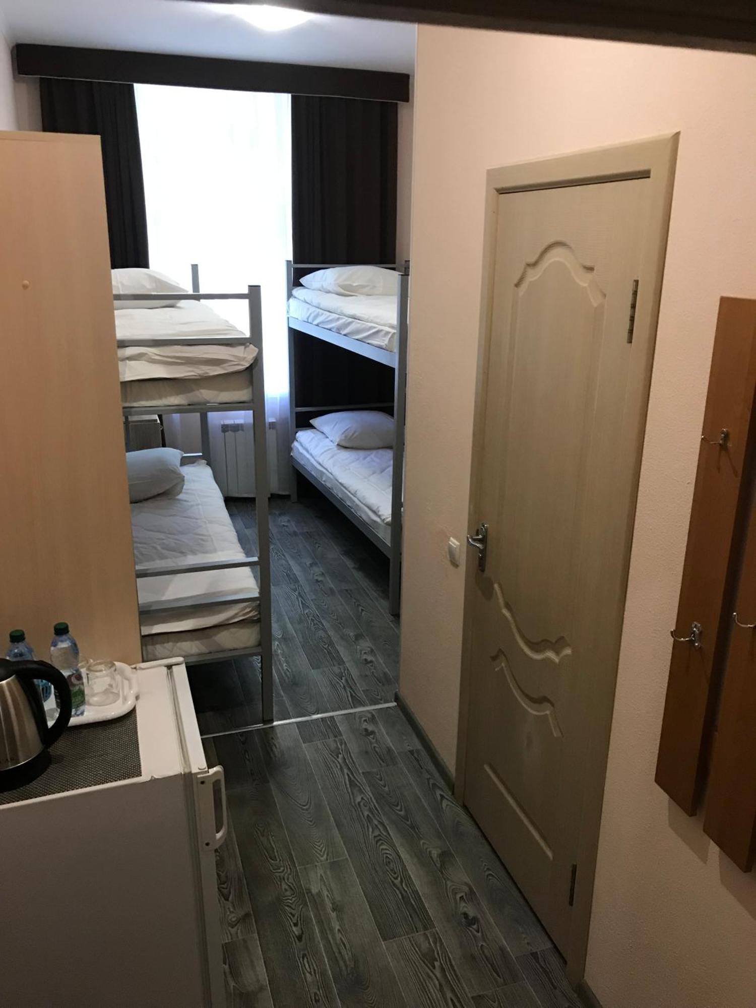 Hotel Seven Wysznewe Zewnętrze zdjęcie