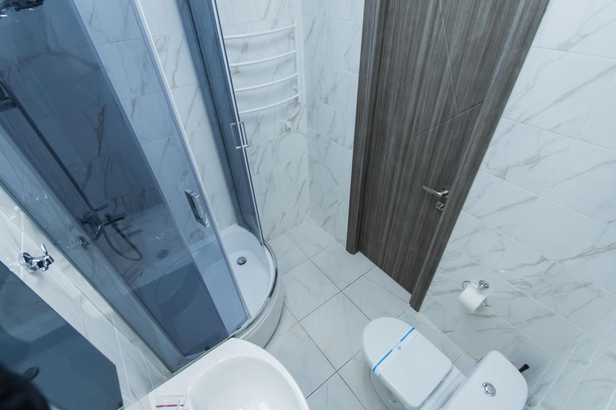 Hotel Seven Wysznewe Zewnętrze zdjęcie