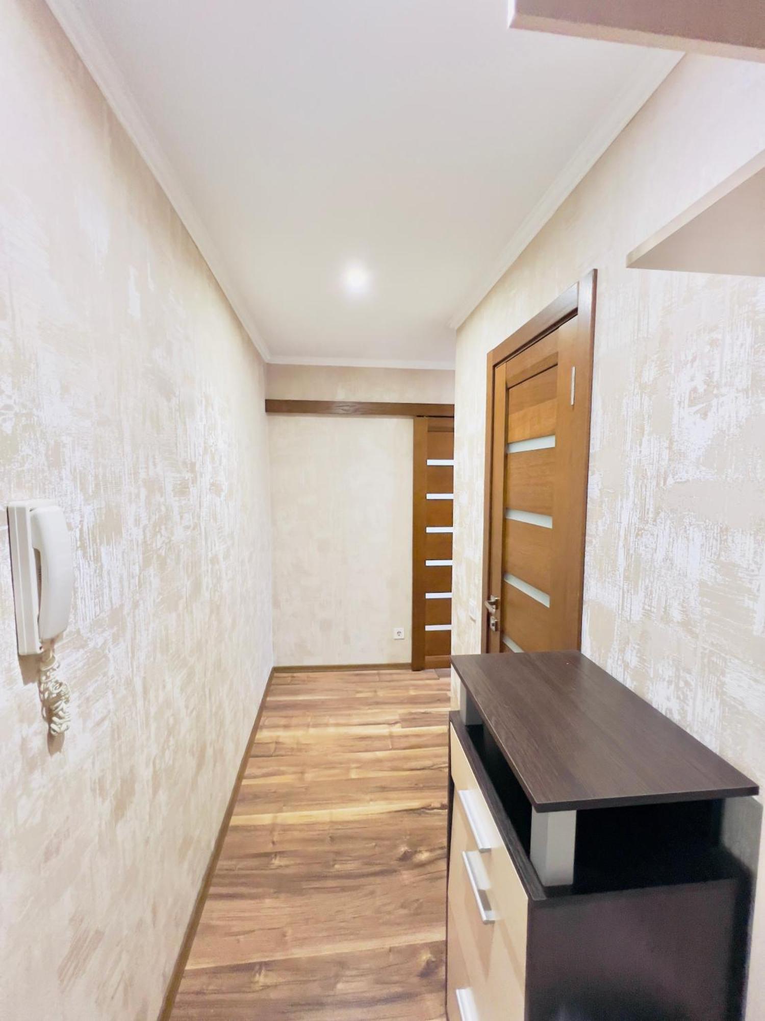 Hotel Seven Wysznewe Zewnętrze zdjęcie