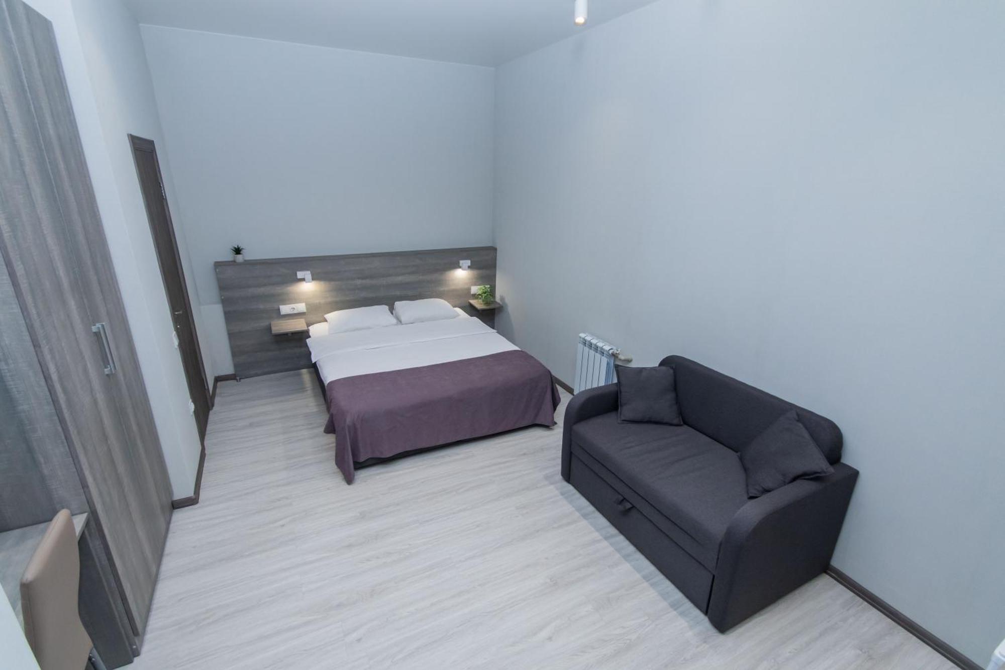 Hotel Seven Wysznewe Zewnętrze zdjęcie