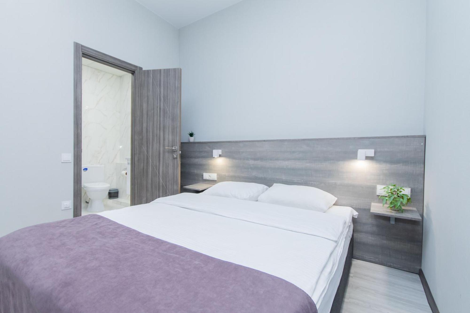 Hotel Seven Wysznewe Zewnętrze zdjęcie