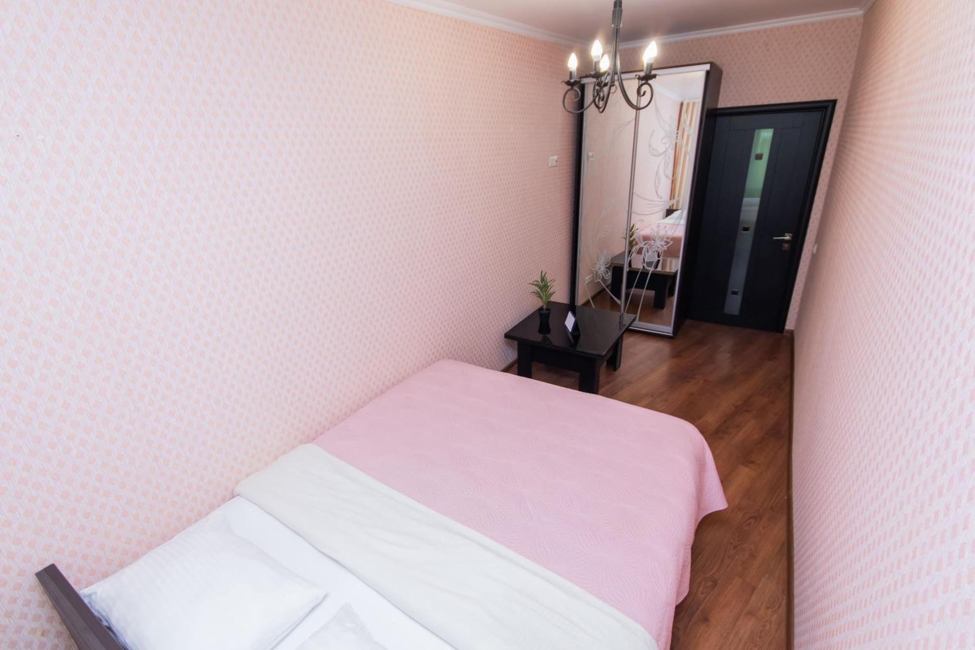 Hotel Seven Wysznewe Zewnętrze zdjęcie