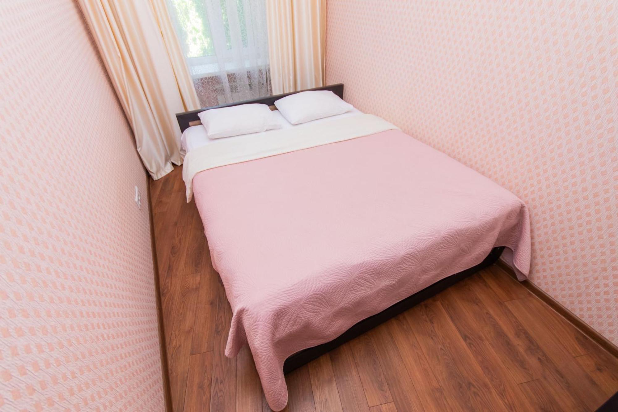 Hotel Seven Wysznewe Zewnętrze zdjęcie