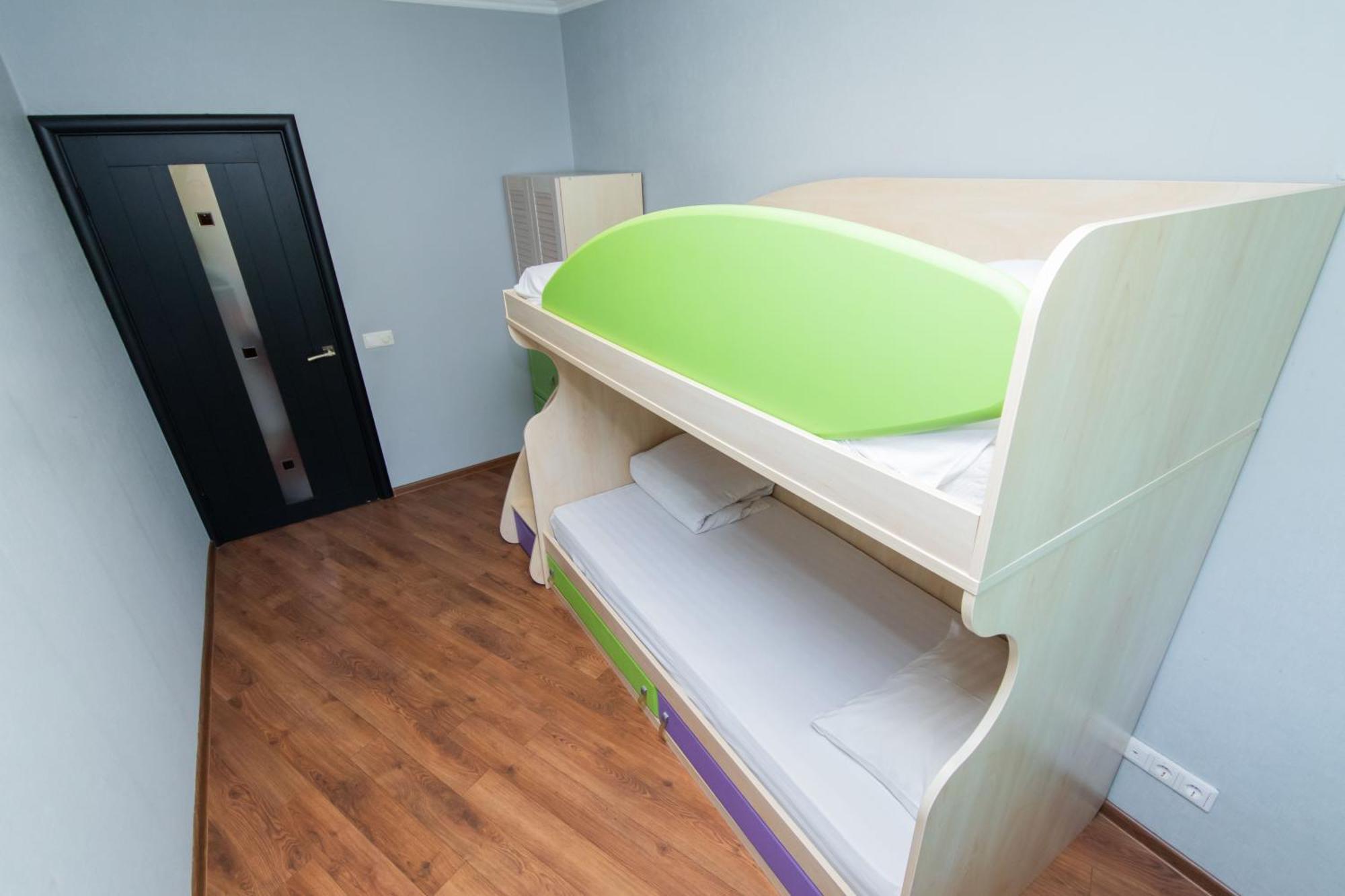 Hotel Seven Wysznewe Zewnętrze zdjęcie