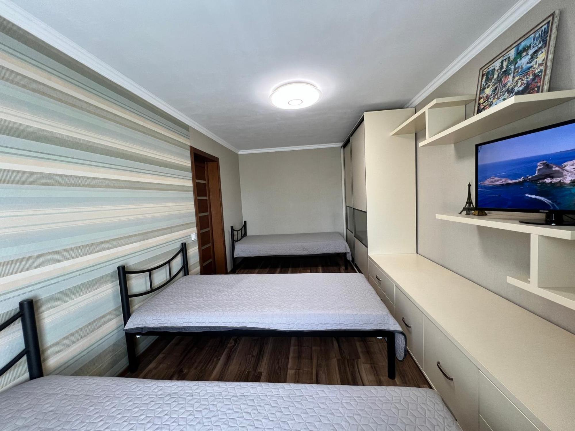 Hotel Seven Wysznewe Zewnętrze zdjęcie
